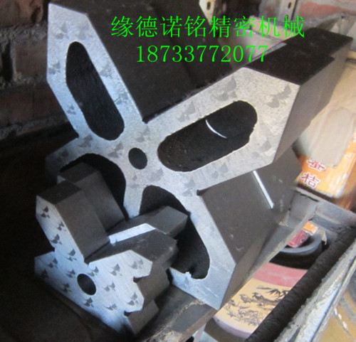 鑄鐵V型架的用途材質及藝術風格